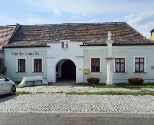 ehem. Gemeindeamt_Schrattenthal, Co. LEADER Region Weinviertel Manhartsberg